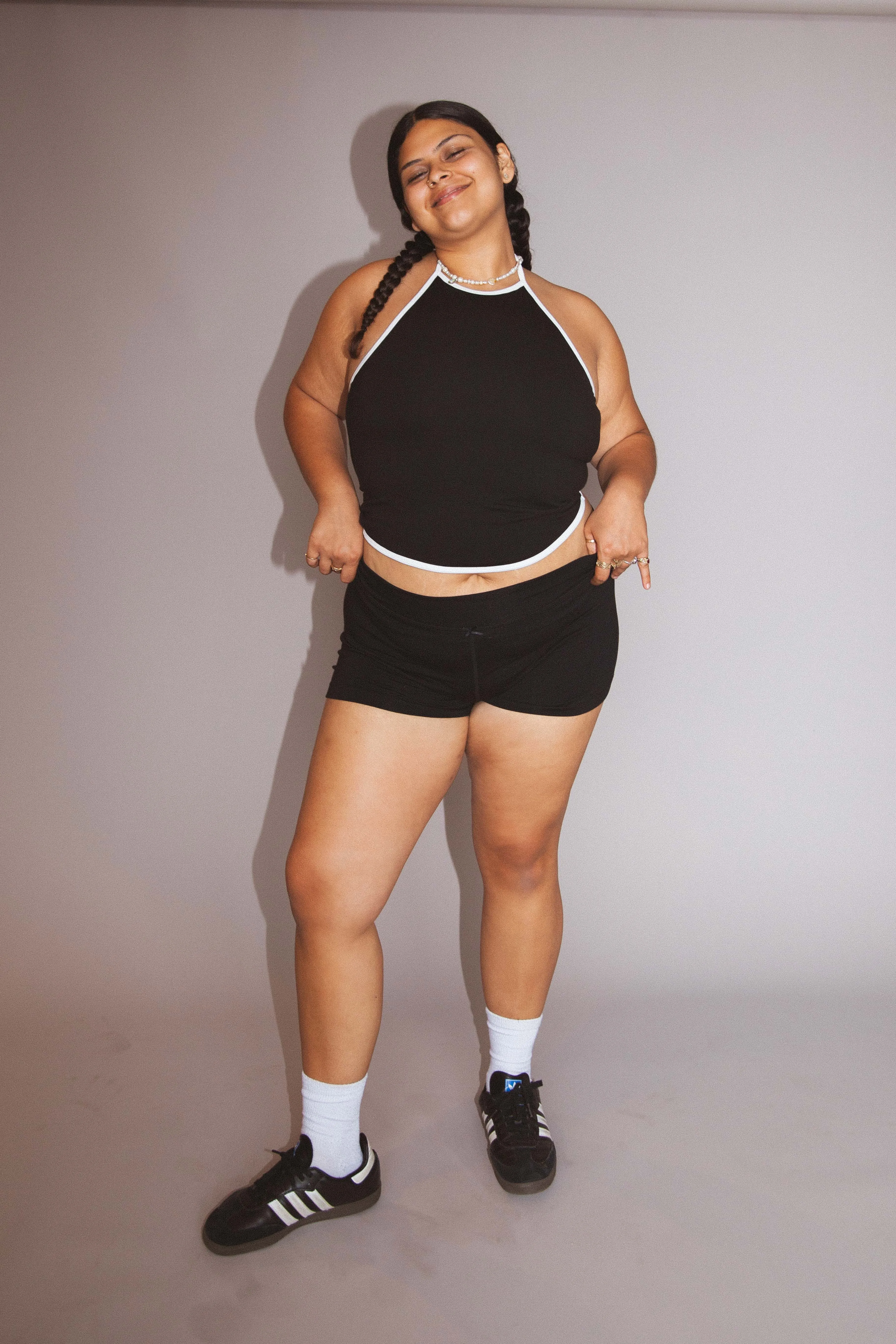 LOUNGE BIKE SHORTS IN ONYX BOW