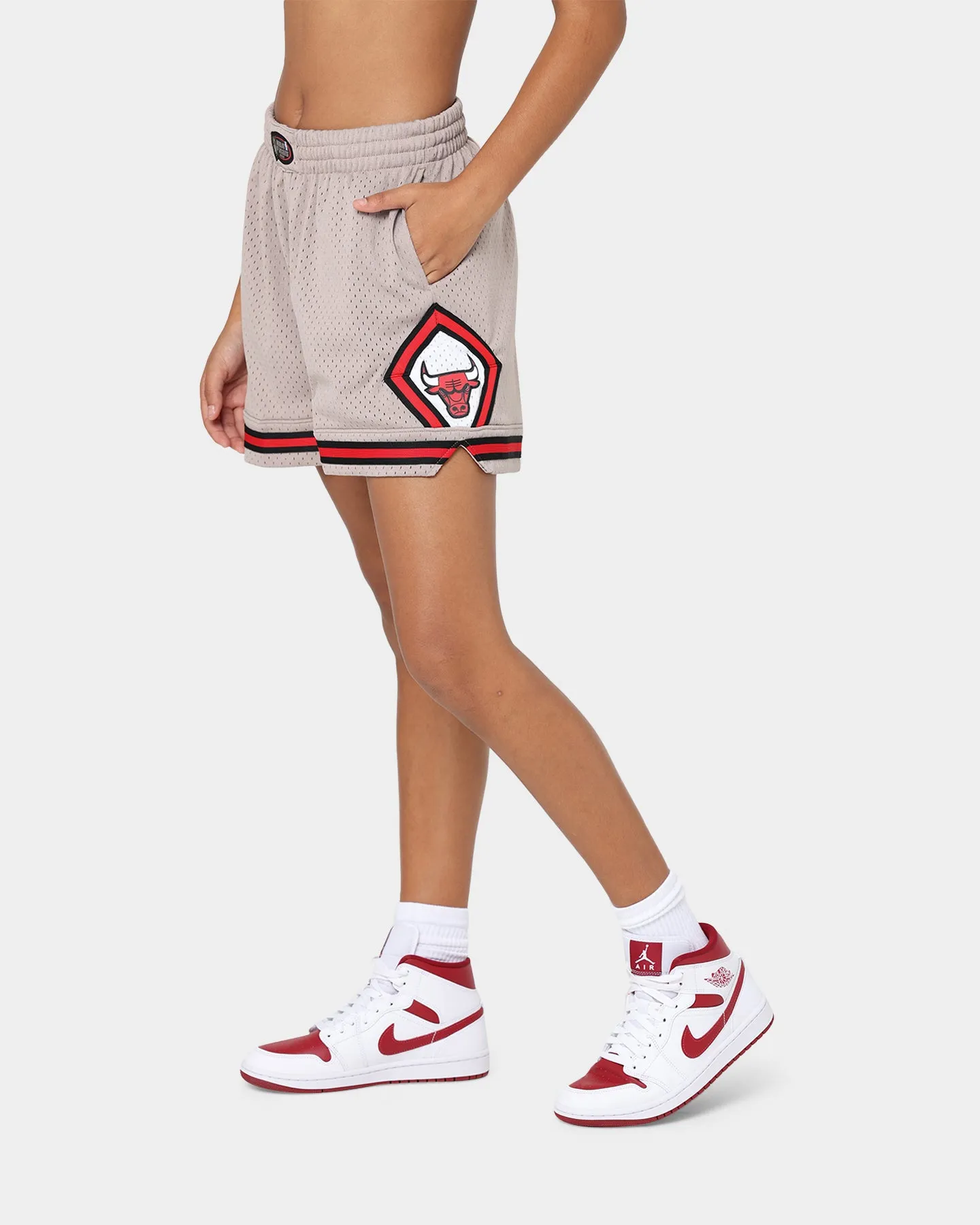 Mitchell & Ness Women's Chicago Bulls Mushroom Jump Shot Shorts Mushroom