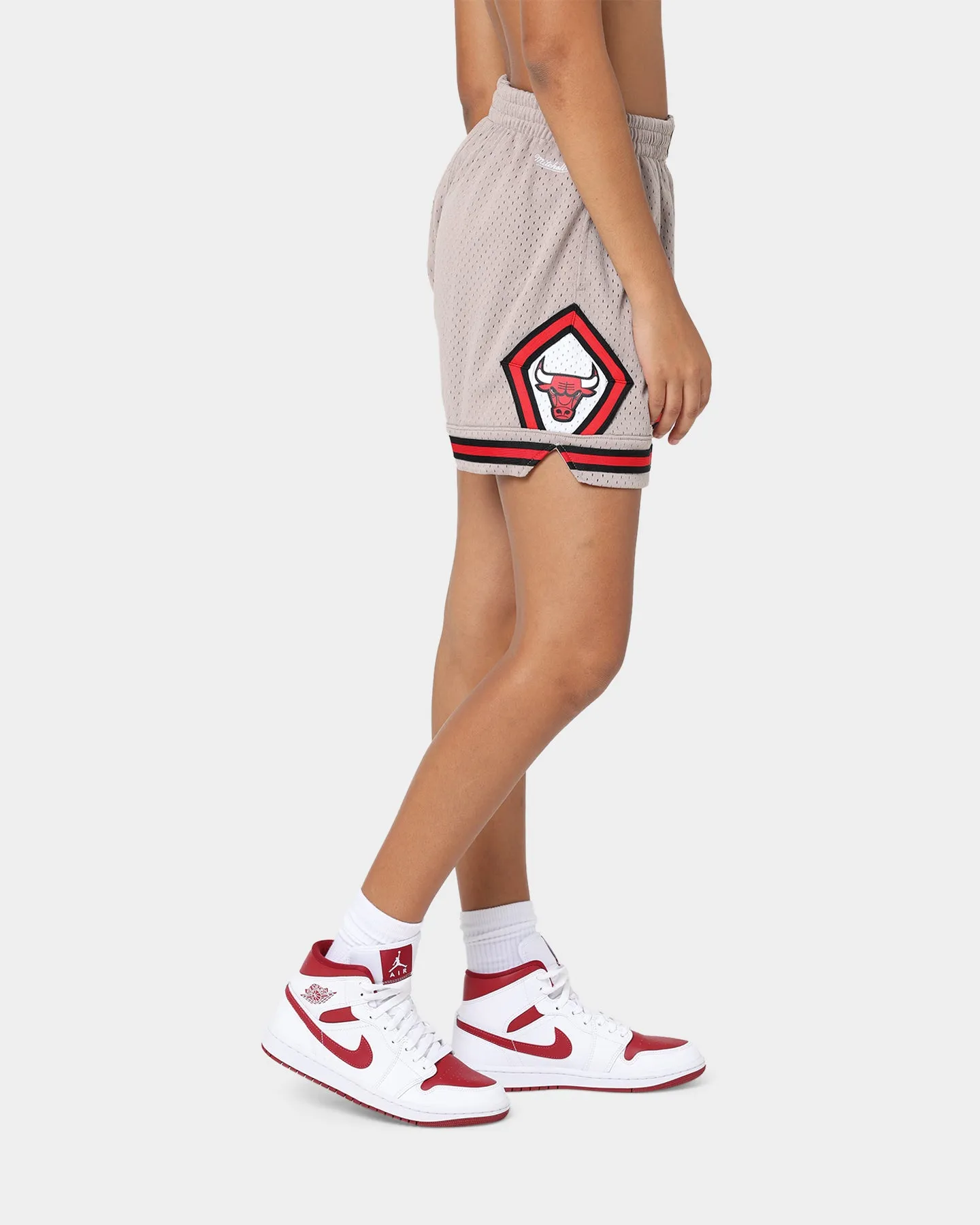 Mitchell & Ness Women's Chicago Bulls Mushroom Jump Shot Shorts Mushroom