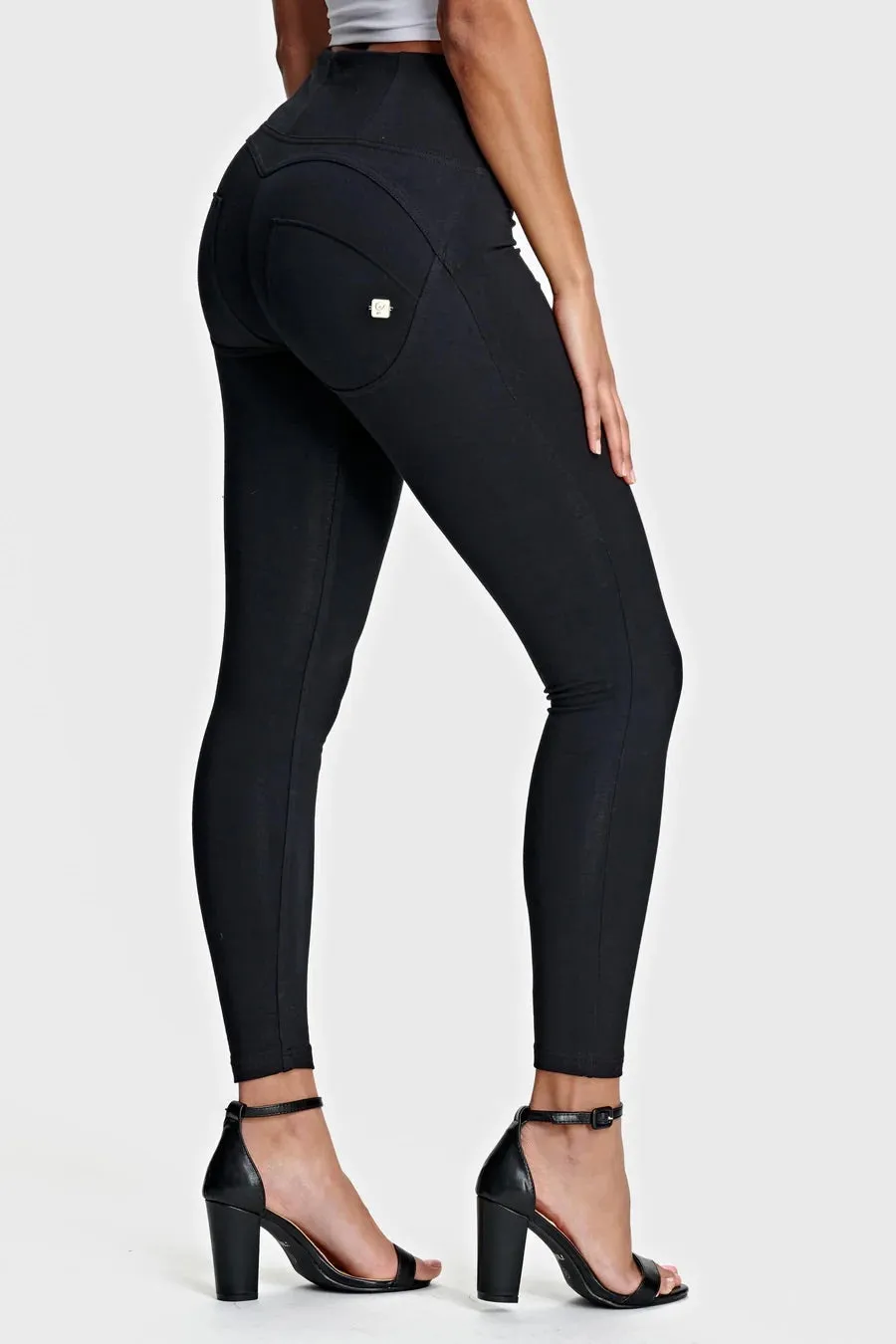 (WRUP4HC001ORG-N) SHAPING ANKLE-LENGTH HIGH-RISE WR.UP® SUPER SKINNY PANTS